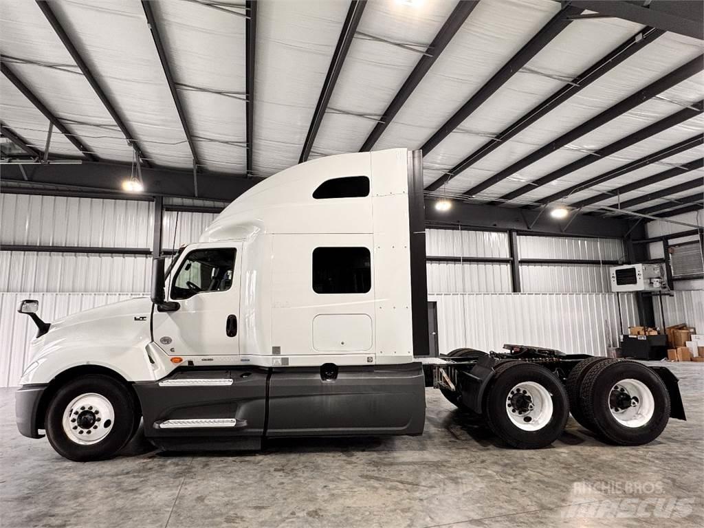 International LT625 Tracteur routier