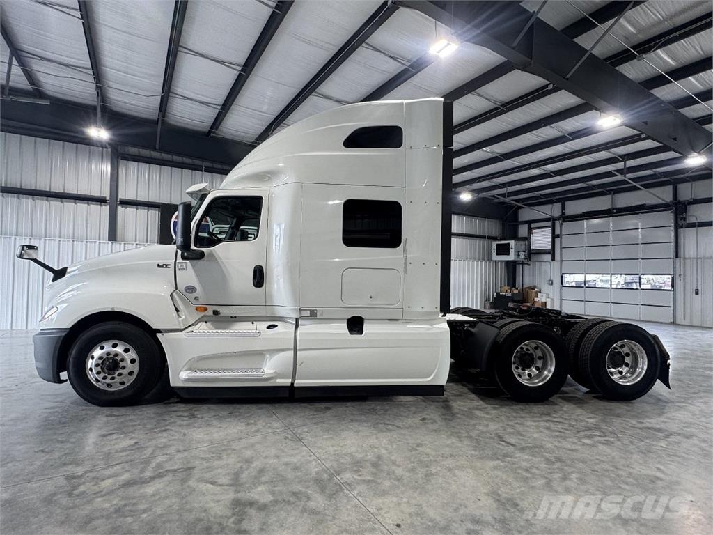 International LT625 Tracteur routier
