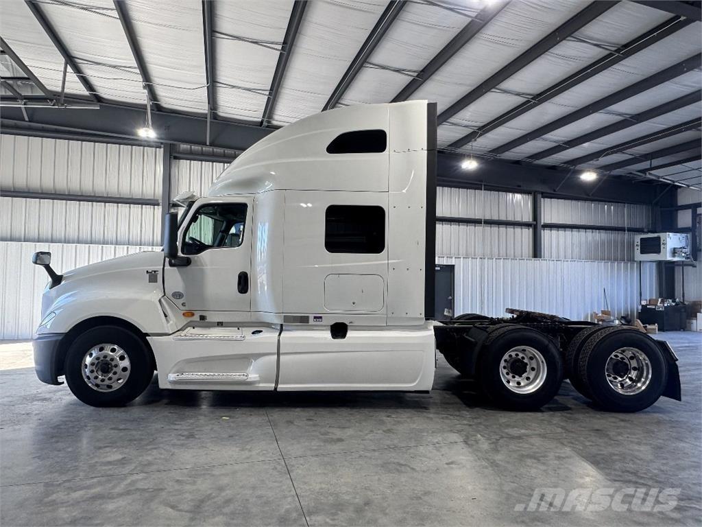 International LT625 Tracteur routier