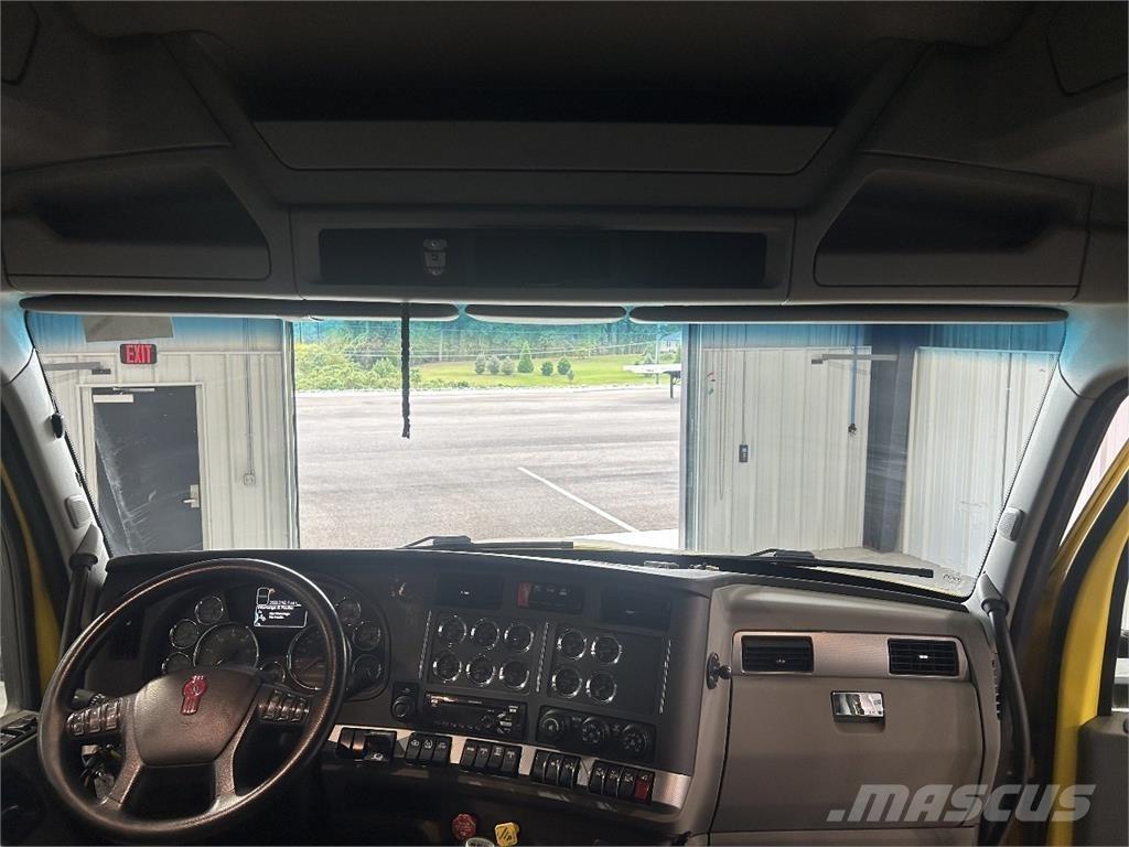 Kenworth T880 Tracteur routier