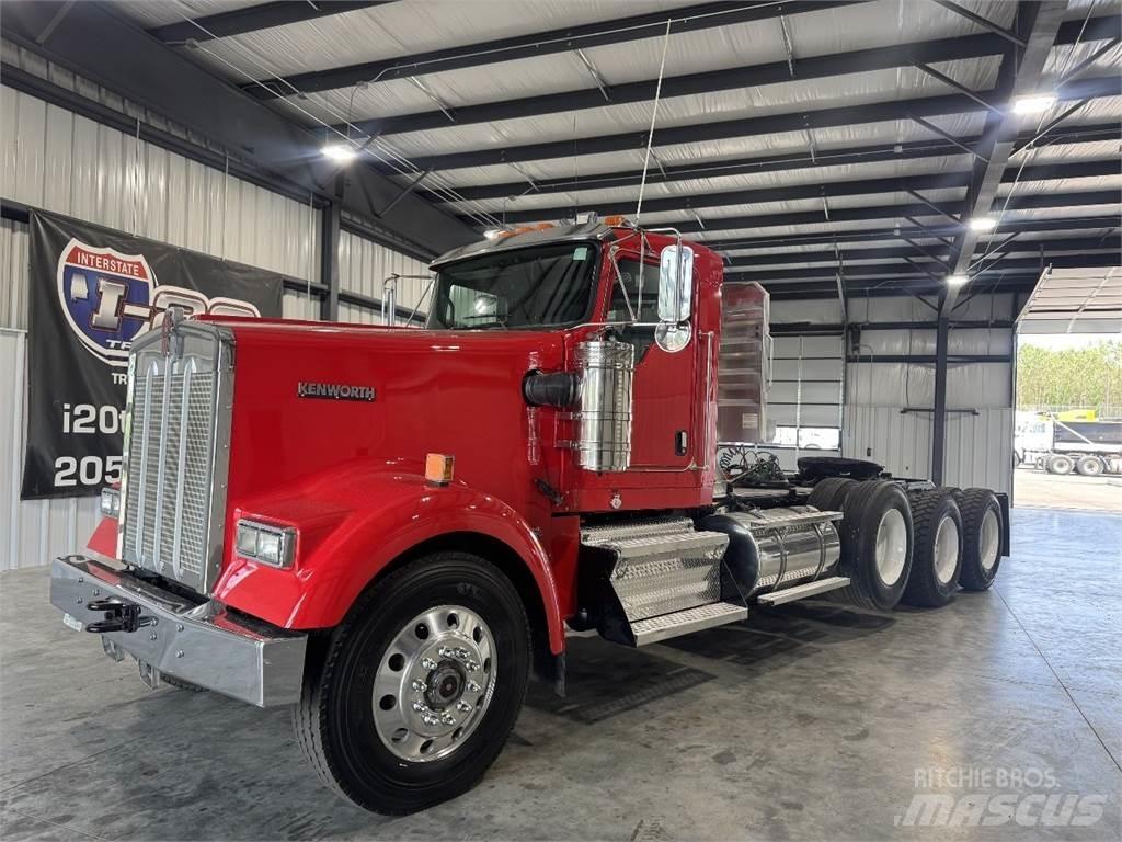 Kenworth W900 Tracteur routier