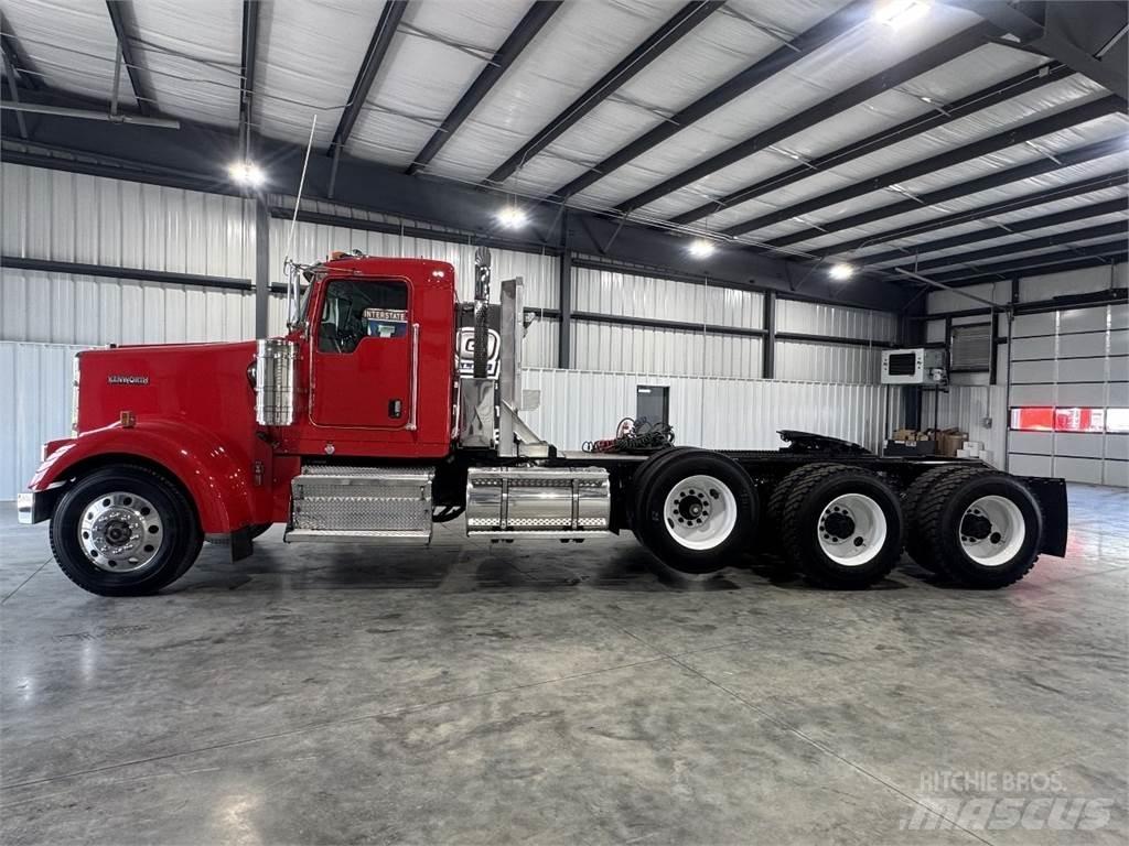 Kenworth W900 Tracteur routier