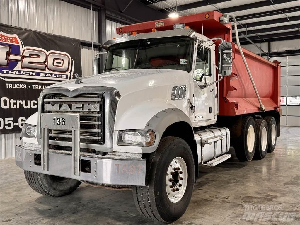 Mack GU713 Camion benne