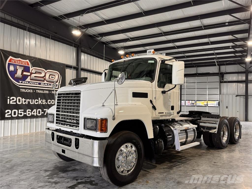Mack Pinnacle Tracteur routier