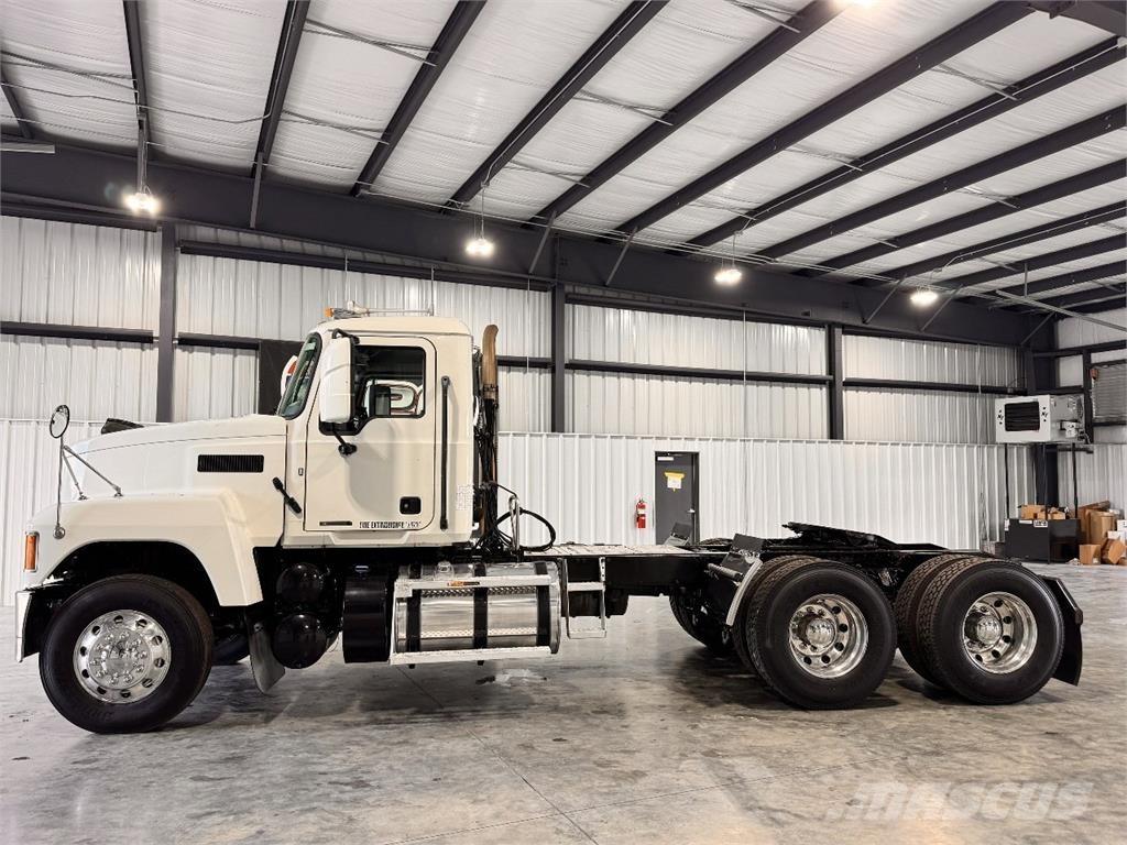 Mack Pinnacle Tracteur routier