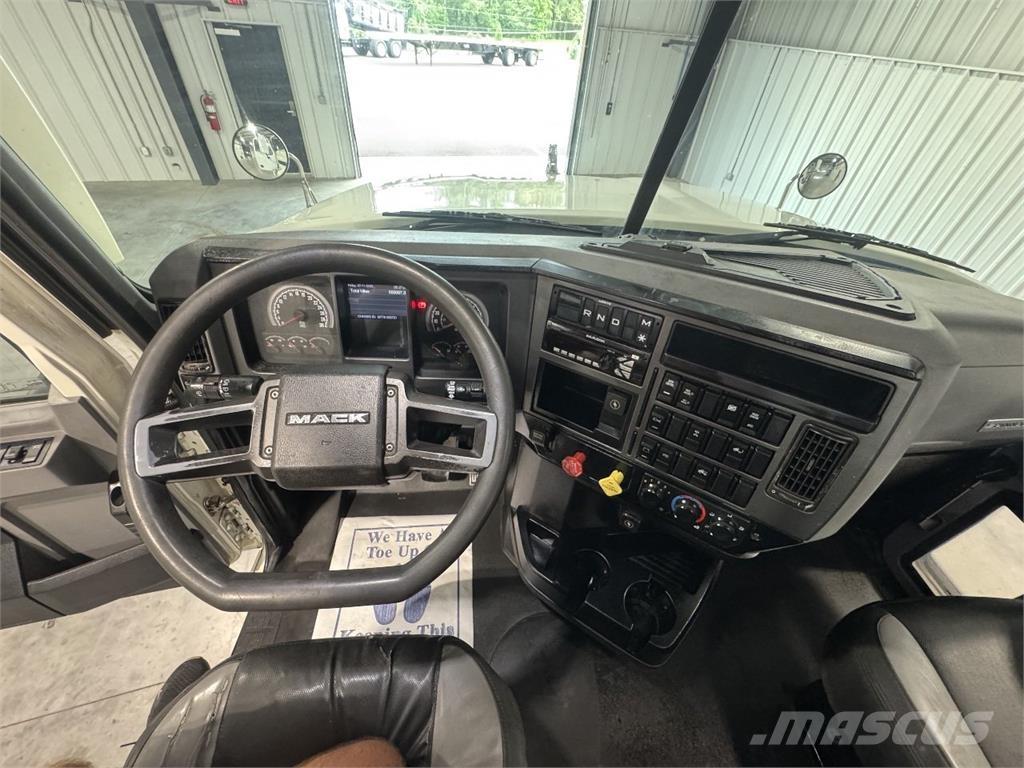 Mack Pinnacle Tracteur routier