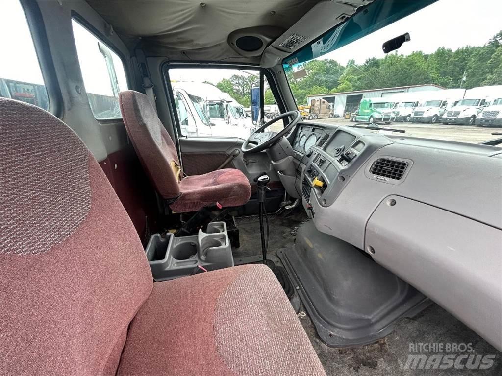 Sterling L7500 Camion plateau