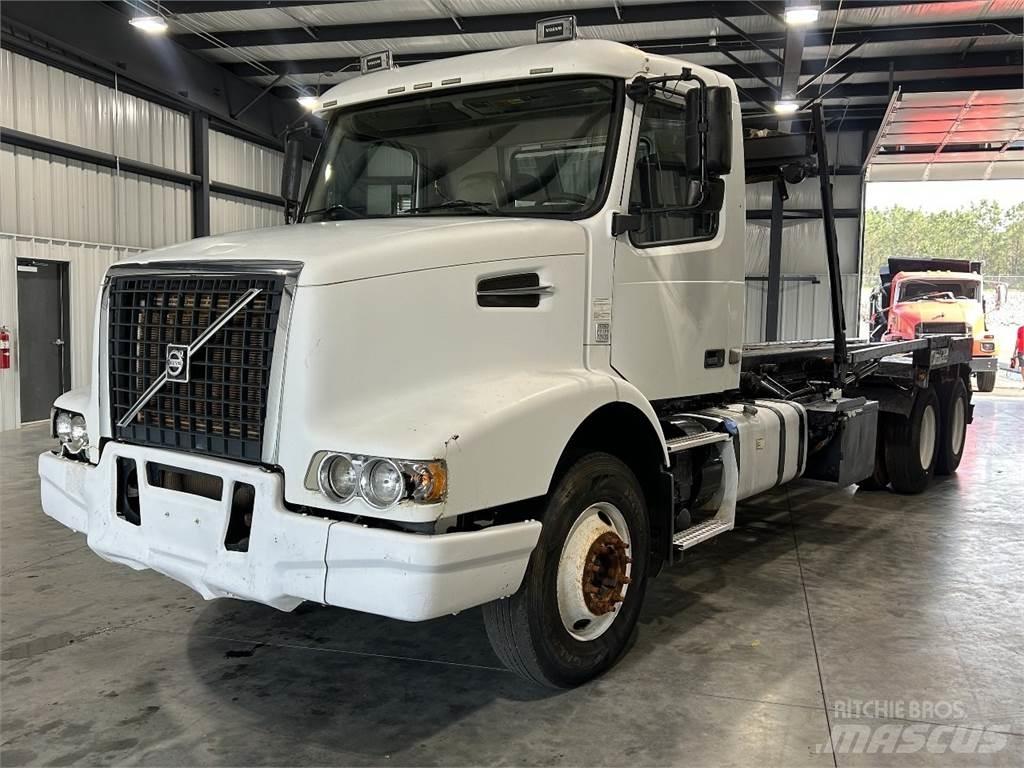 Volvo VHD Camion porte container