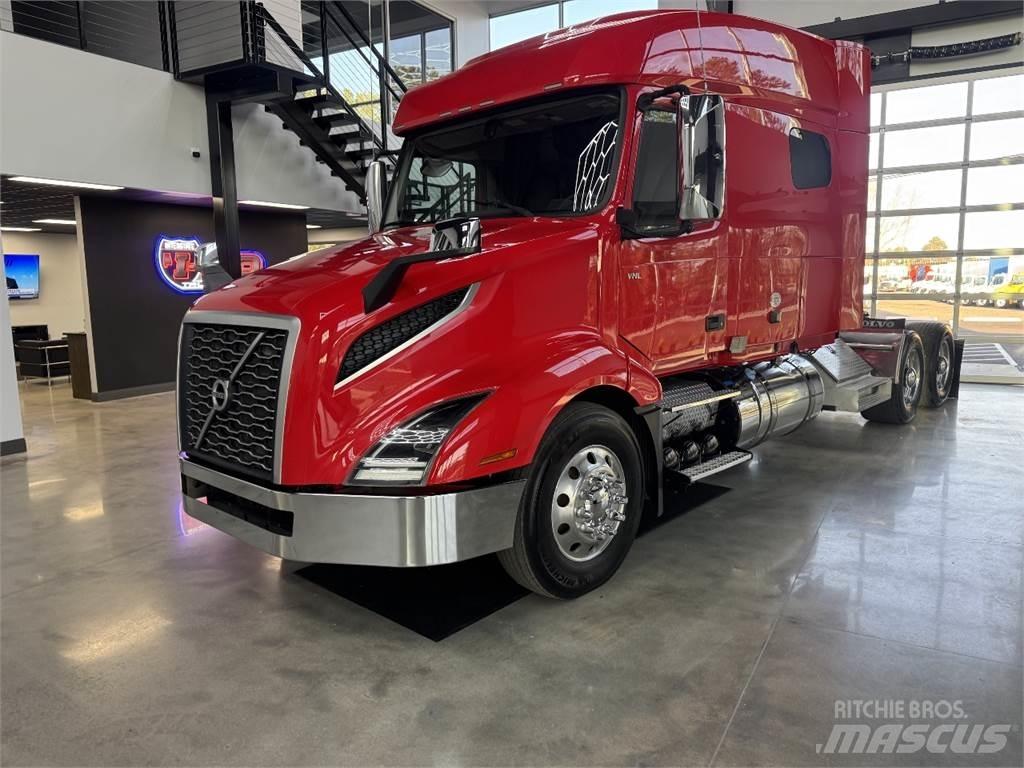 Volvo VNL64T740 Tracteur routier
