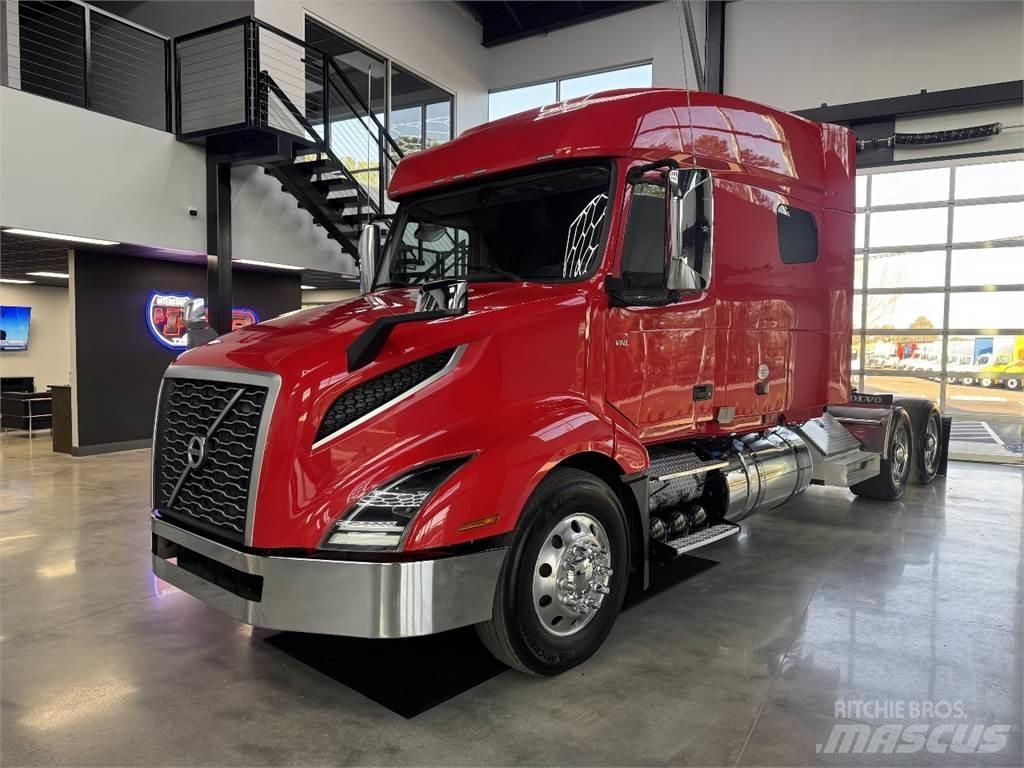 Volvo VNL64T740 Tracteur routier