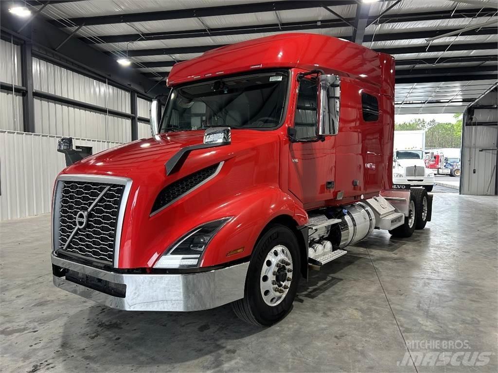 Volvo VNL64T740 Tracteur routier