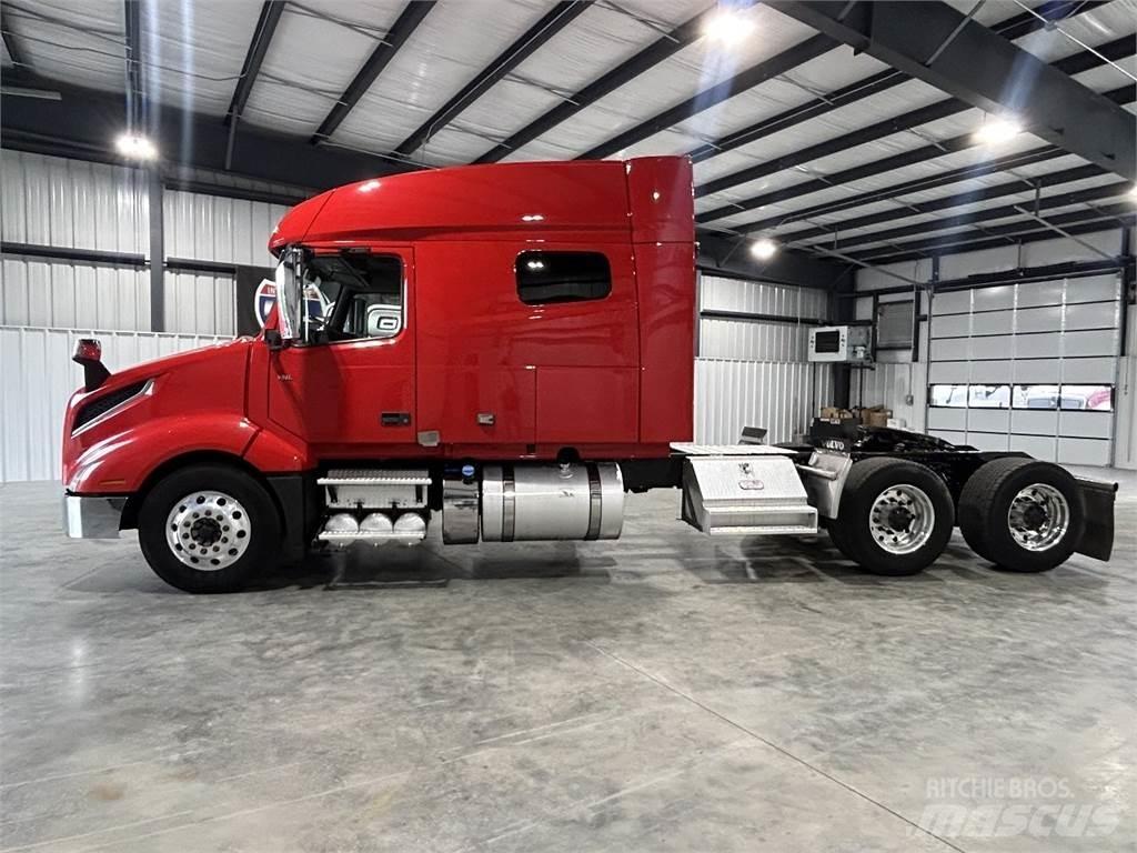 Volvo VNL64T740 Tracteur routier