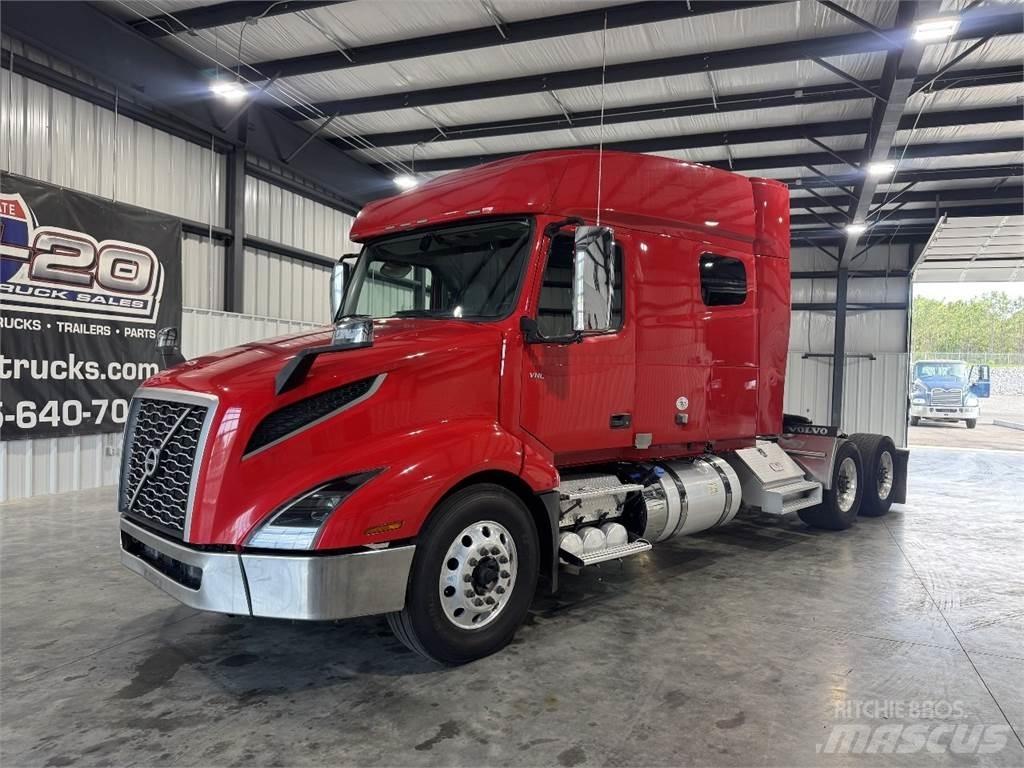 Volvo VNL64T740 Tracteur routier