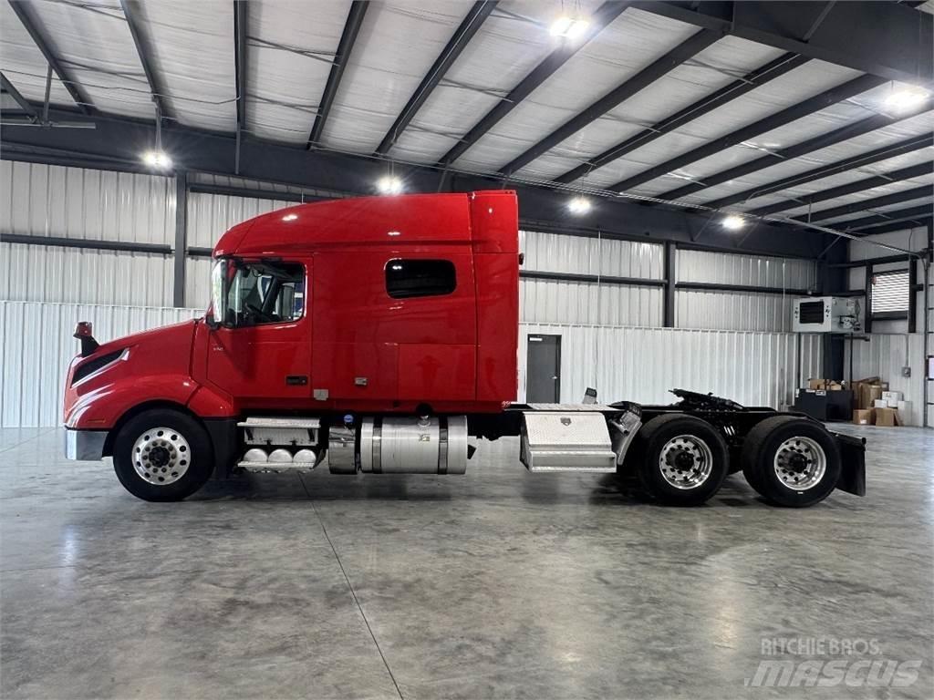Volvo VNL740 Tracteur routier