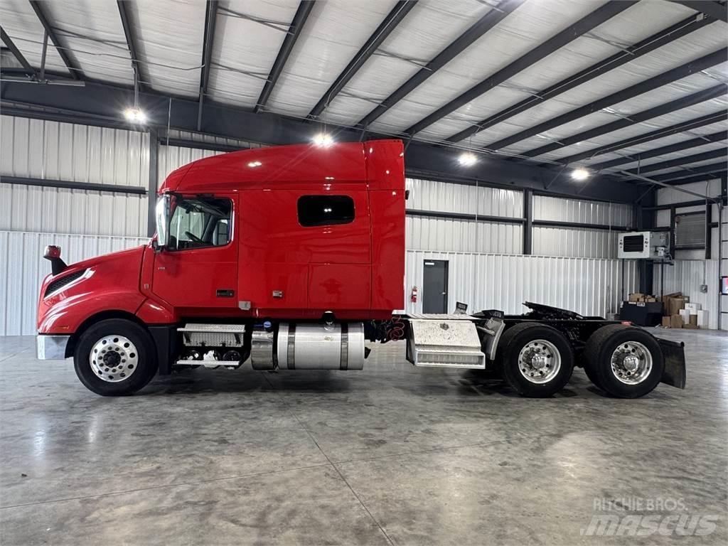 Volvo VNL740 Tracteur routier