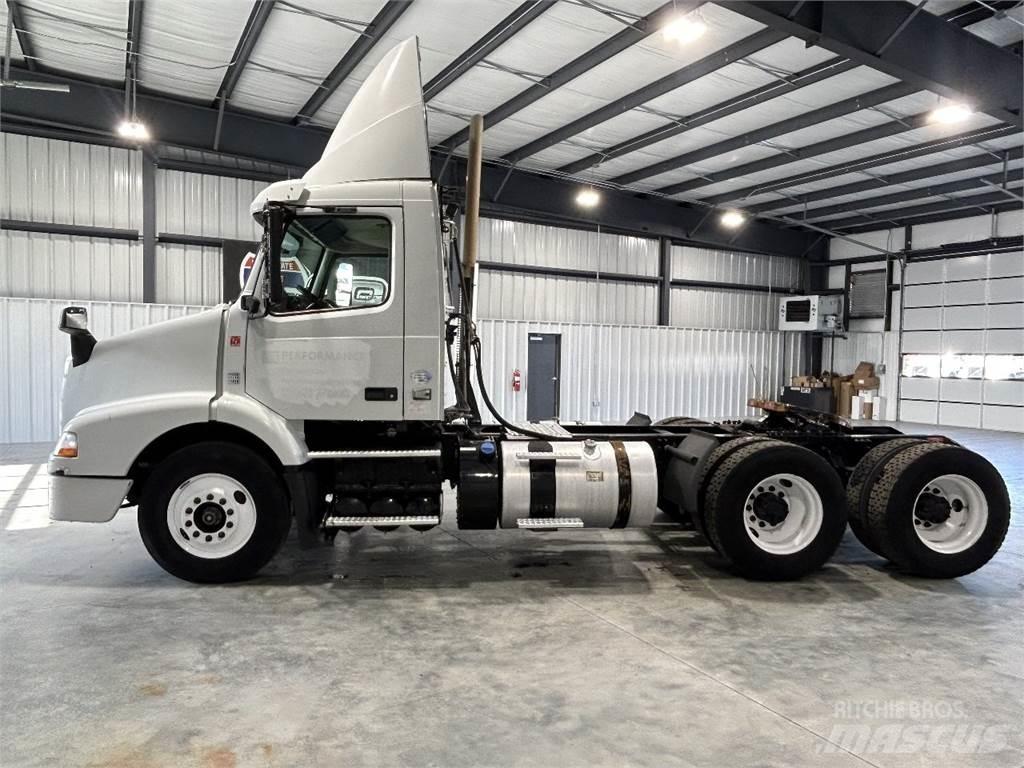 Volvo VNM Tracteur routier