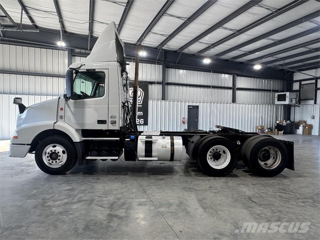 Volvo VNM Tracteur routier