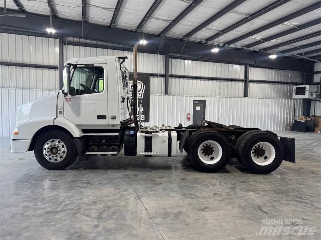 Volvo VNM Tracteur routier