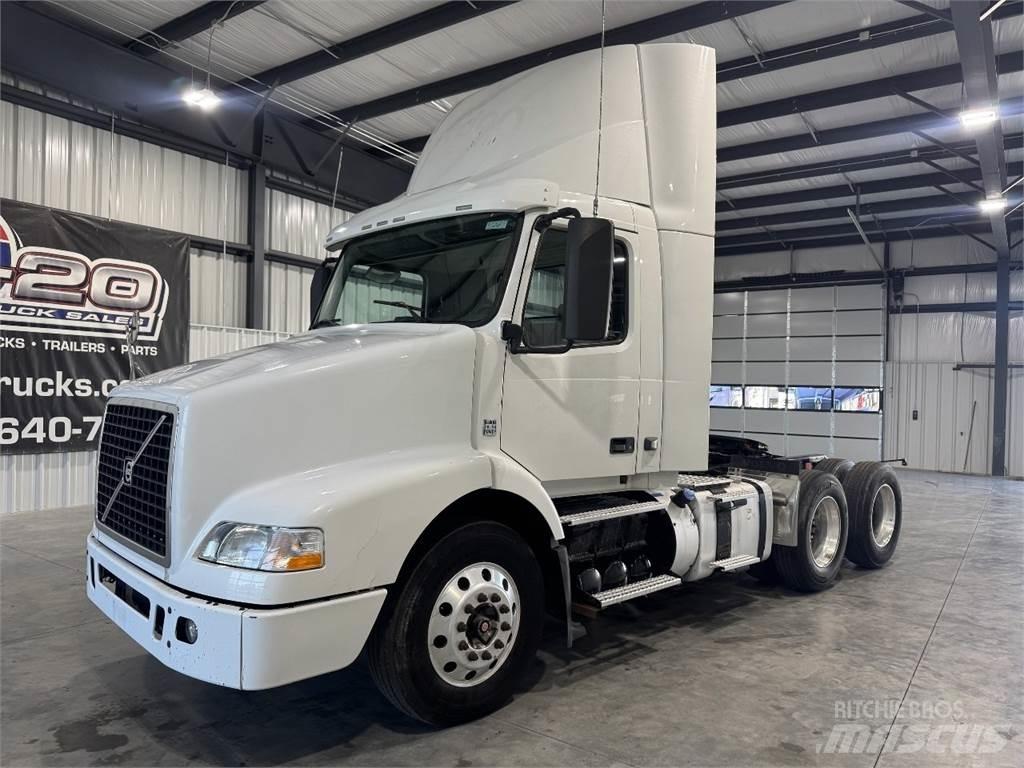 Volvo VNM64T200 Tracteur routier