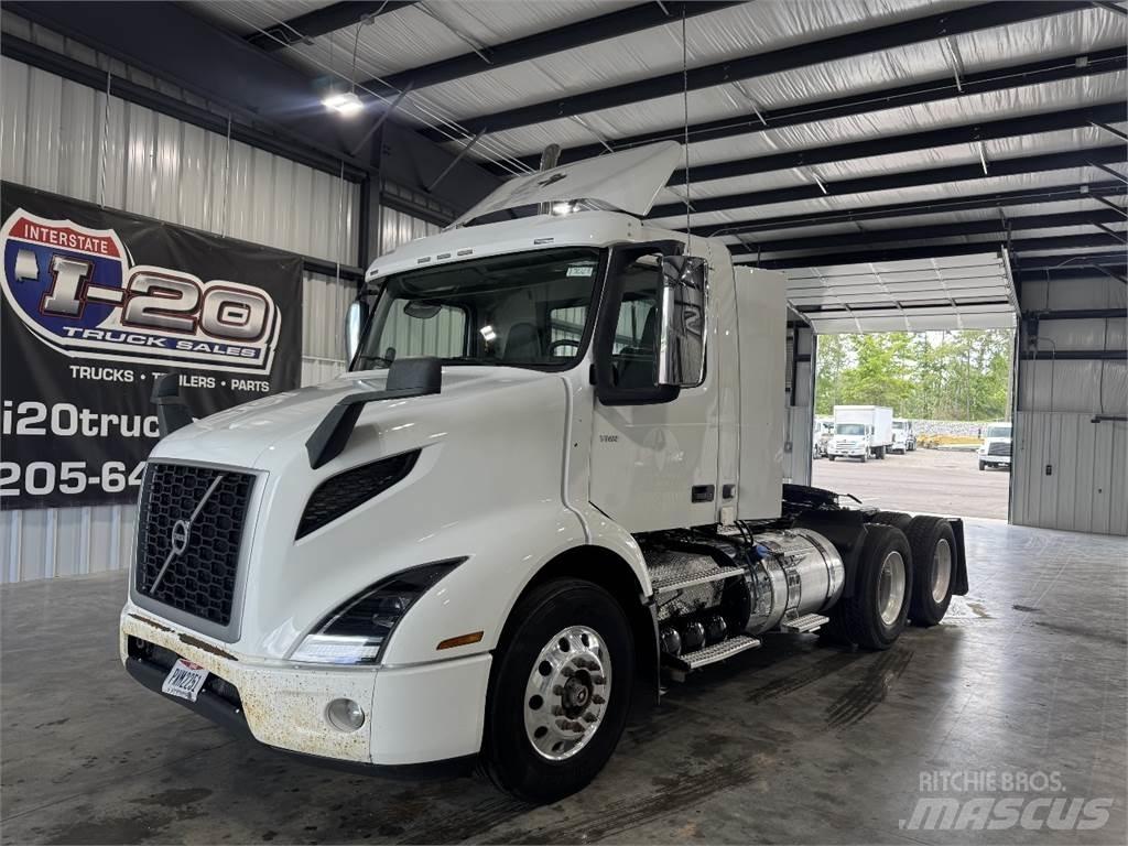 Volvo VNR64T300 Tracteur routier