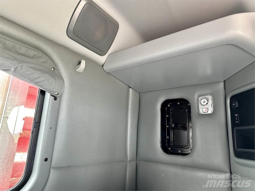 Kenworth T880 Tracteur routier