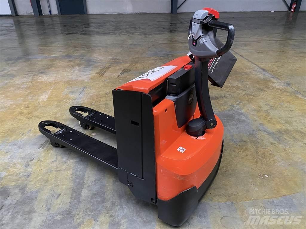 Toyota LWE200 Transpalette manuel