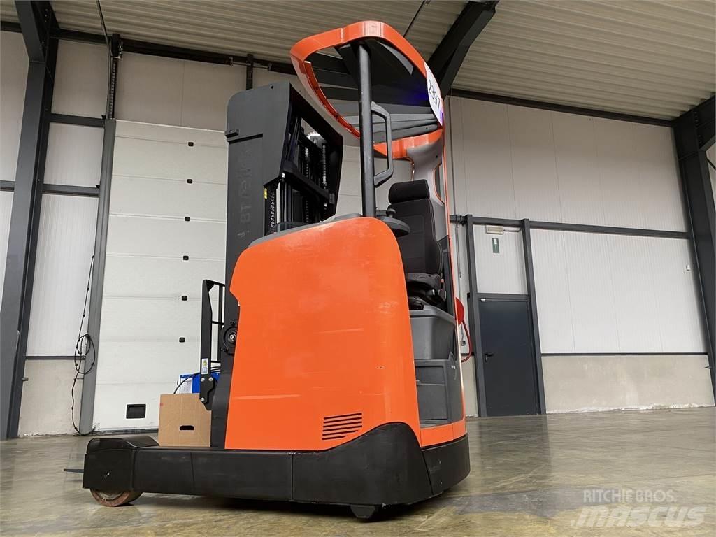 Toyota RRE140H Chariot à mât rétractable