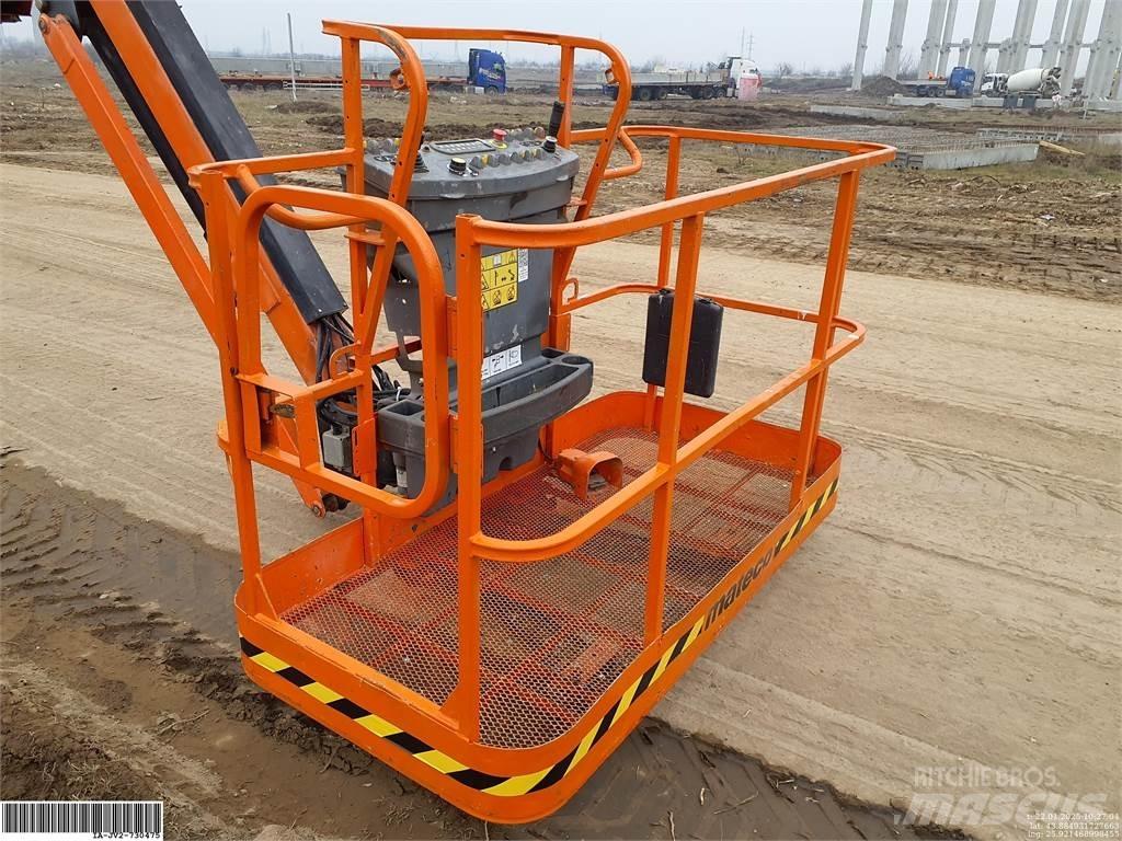 JLG 860SJ Nacelles articulées
