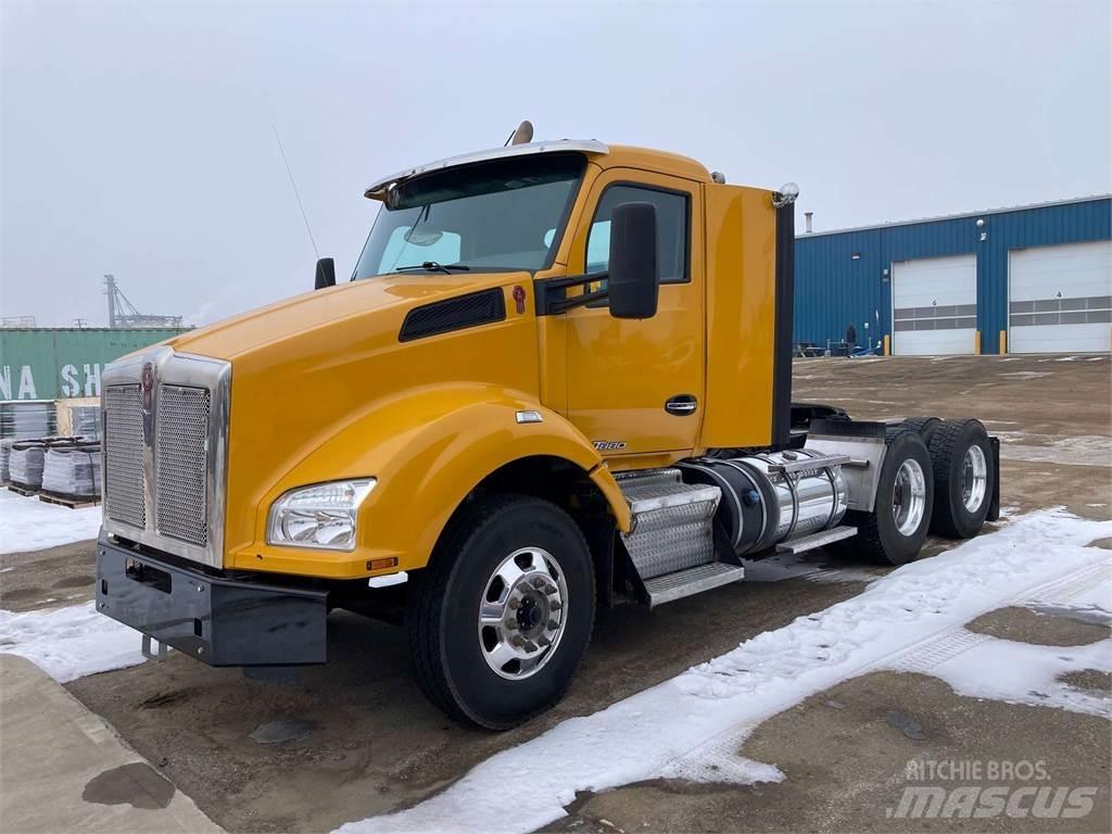 Kenworth T880 Tracteur routier