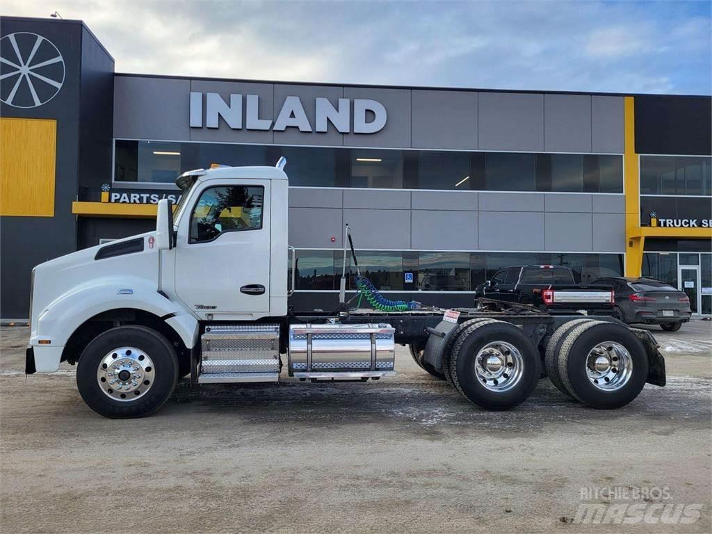 Kenworth T880 Tracteur routier