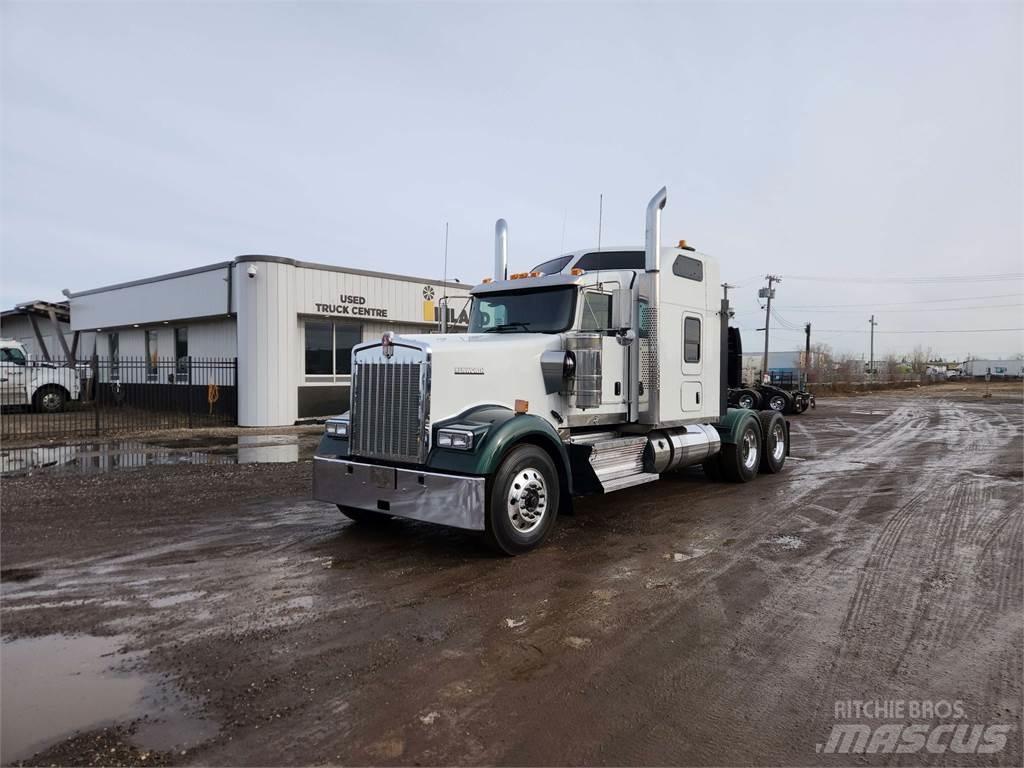 Kenworth W900L Tracteur routier