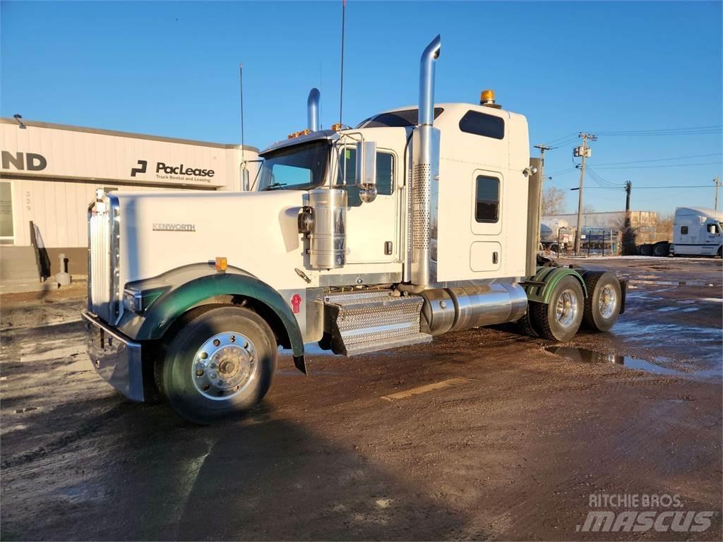 Kenworth W900L Tracteur routier