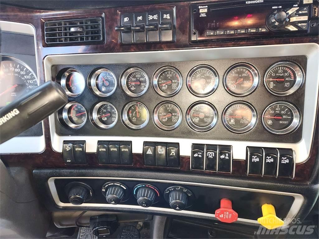 Kenworth W900L Tracteur routier