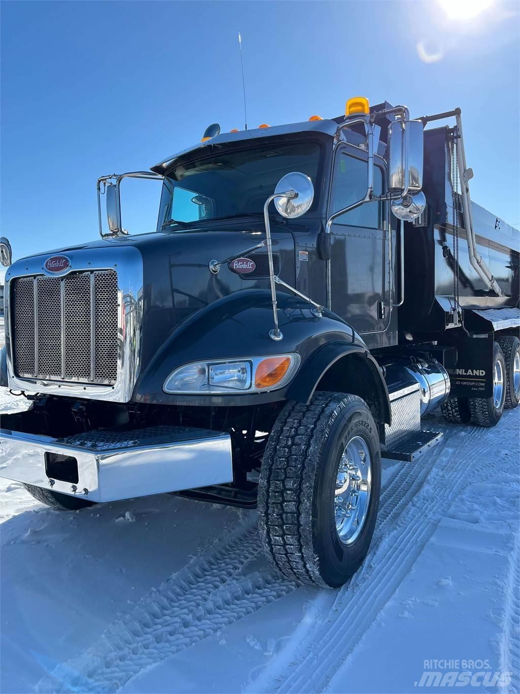 Peterbilt 348 Camion benne