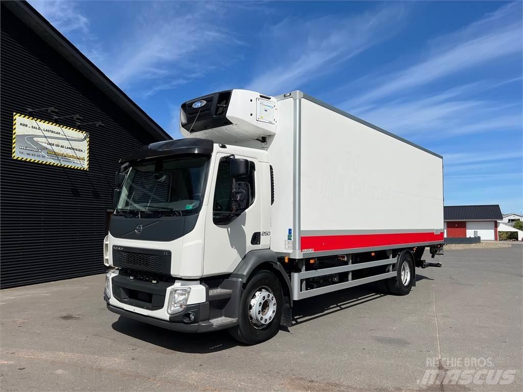 Volvo FL250 Camion frigorifique