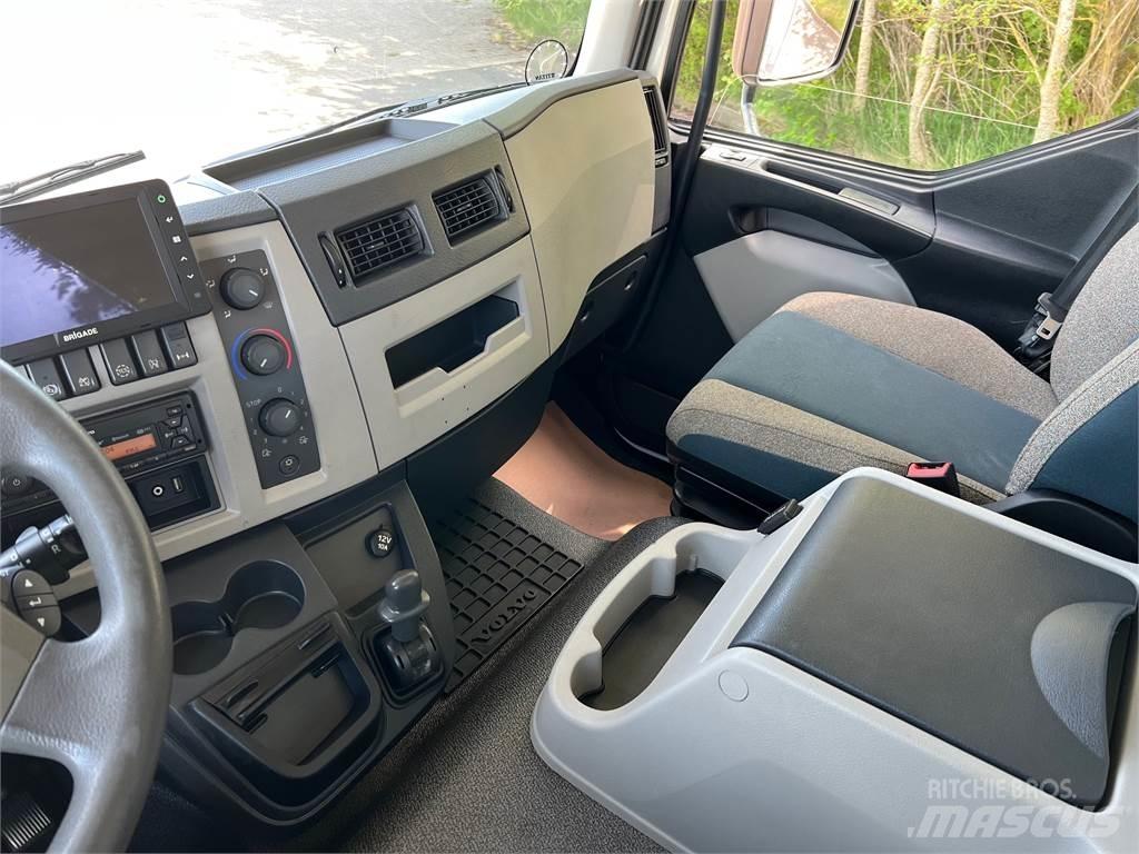 Volvo FL250 Camion frigorifique