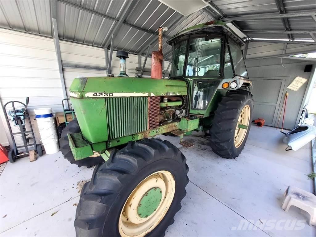 John Deere 4230 Tracteur