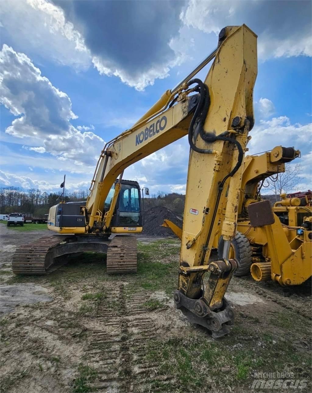 Kobelco Sk210LC Pelle sur chenilles