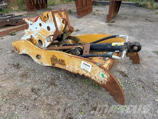 AMI  Pelle sur chenilles