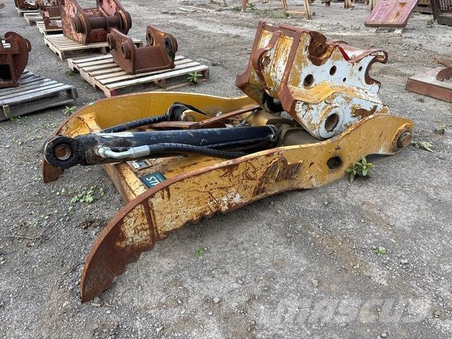 AMI  Pelle sur chenilles