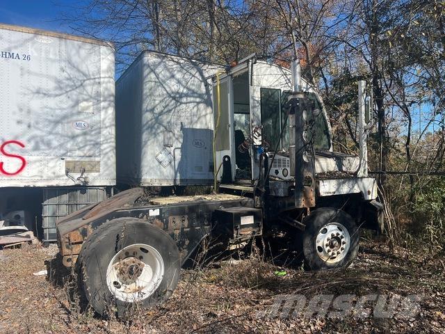 Autocar  Tracteur de manœuvre