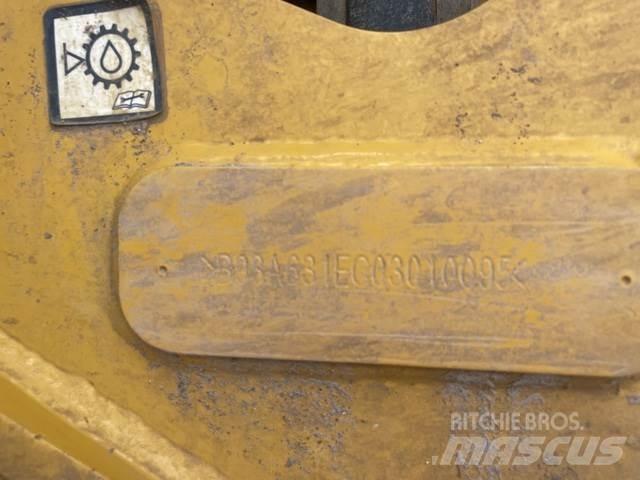 Bell B30E Tombereau articulé