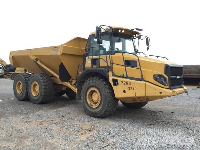 Bell B30E Tombereau articulé