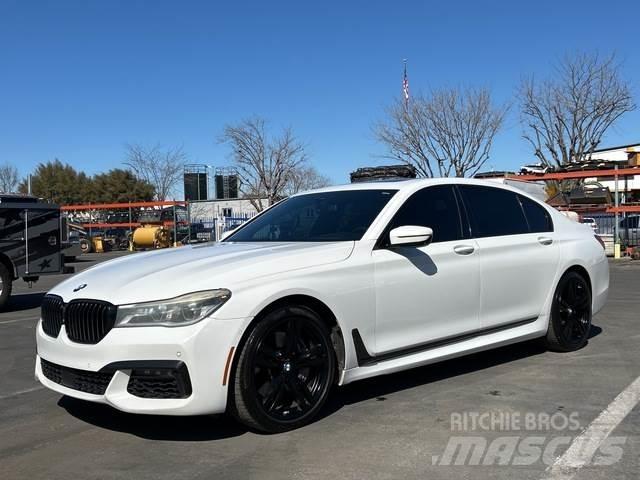 BMW 750I Voiture