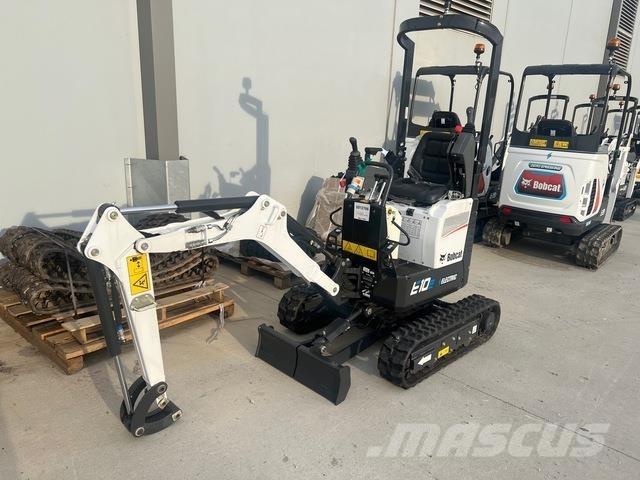 Bobcat E10e Pelle sur chenilles