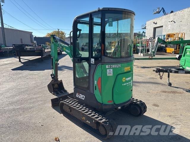Bobcat E20 Pelle sur chenilles