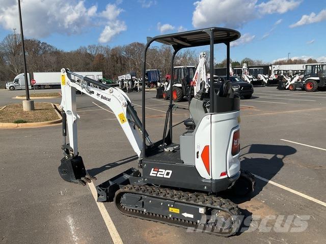 Bobcat E20 Pelle sur chenilles