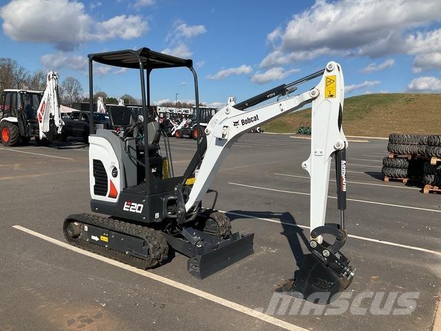 Bobcat E20 Pelle sur chenilles