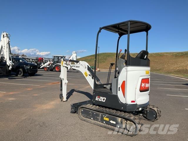 Bobcat E20 Pelle sur chenilles