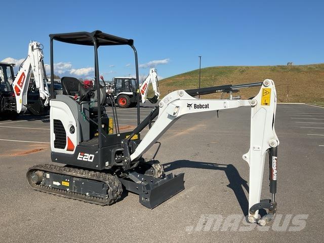 Bobcat E20 Pelle sur chenilles